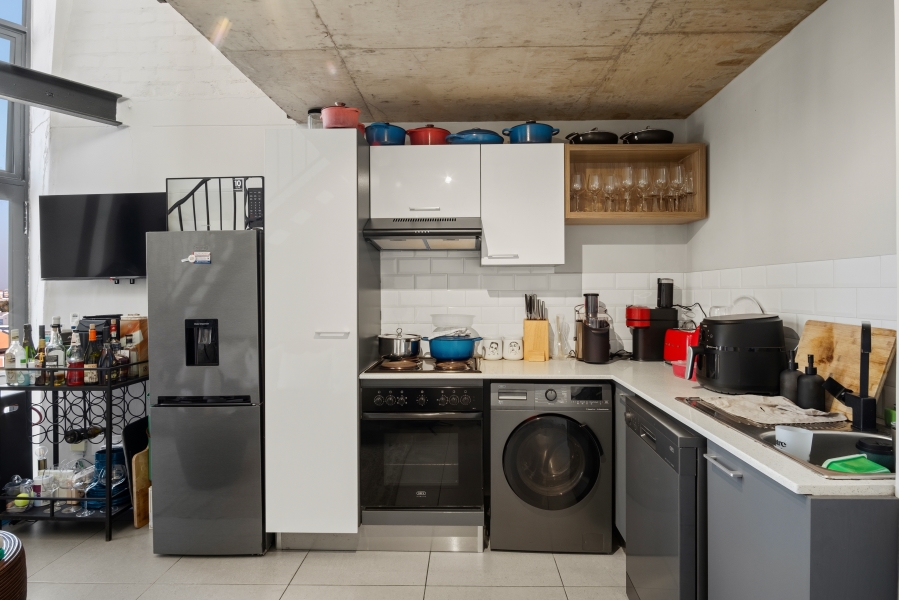 1 Bedroom Property for Sale in Observatory Western Cape